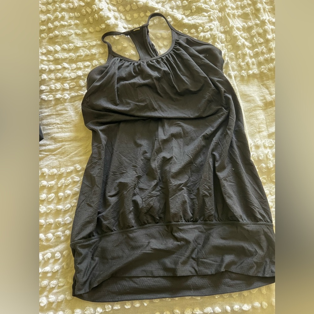 GUC Lululemon original yoga top